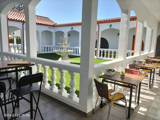 The English Bakery Cafe