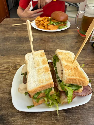 The English Bakery Cafe